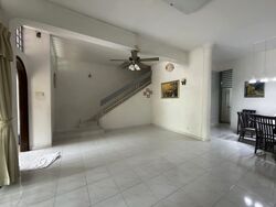 Mayflower Gardens (D20), Terrace #525328151